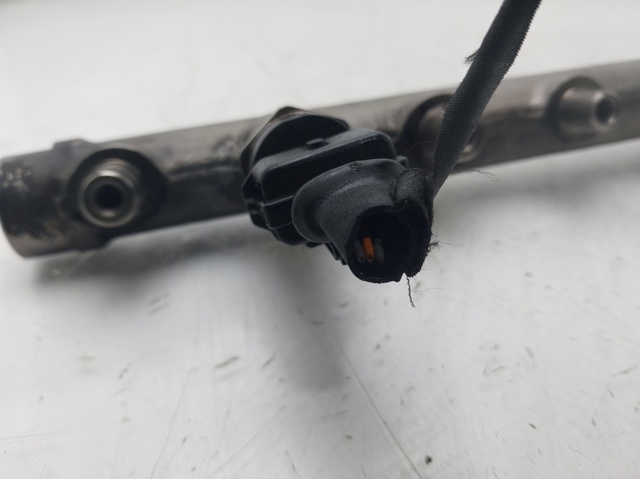 8200715519 RENAULT Sensor de presión de combustible  comprar en Oviedo