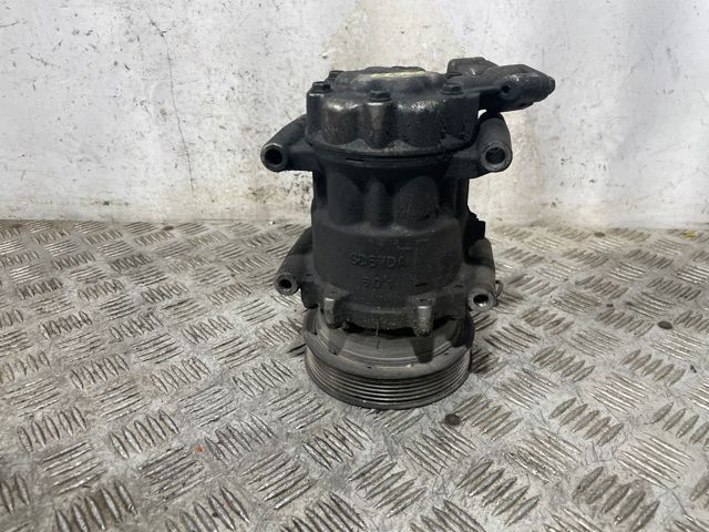 8200716562 RENAULT Compresor de aire acondicionado  en stock Córdoba