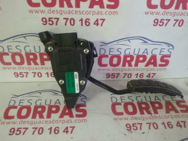 8200724059 RENAULT Pedal del acelerador  en stock Córdoba