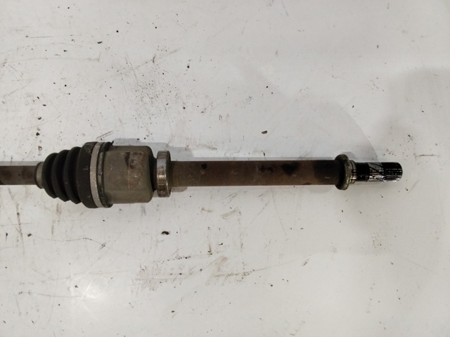 RENAULT 8200725502 Semieje delantero derecho comprar Barcelona