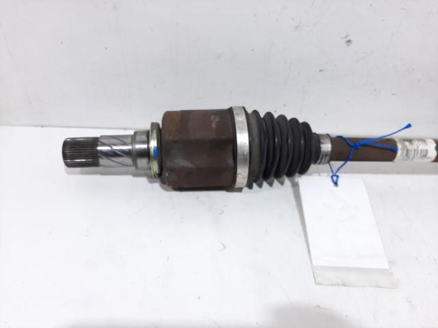 8200725510 RENAULT Semieje delantero izquierdo  en stock Gandía