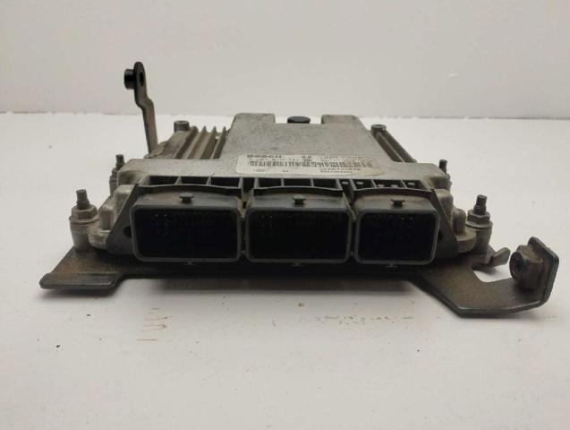 8200726880 RENAULT Unidad de control del motor (ECU)  disponible Ourense