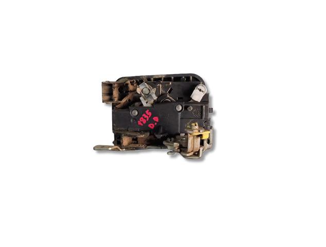 RENAULT 8200727504 Cerradura de puerta delantera derecha  en stock Terrassa