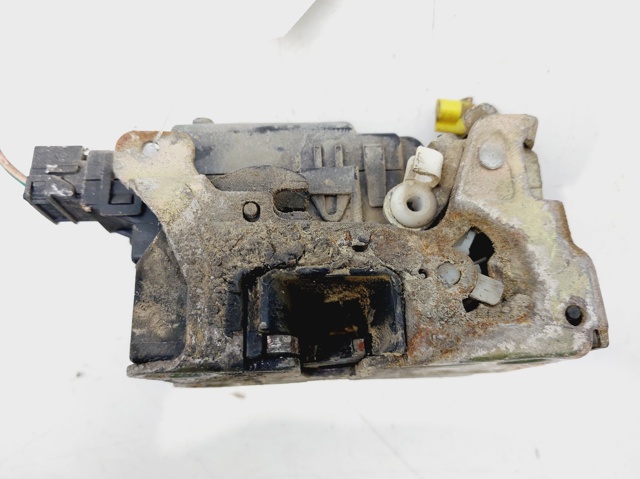 8200727504 Cerradura de puerta delantera derecha  en stock Granada
