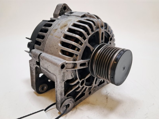 RENAULT 8200728292 Alternador  en stock Salamanca
