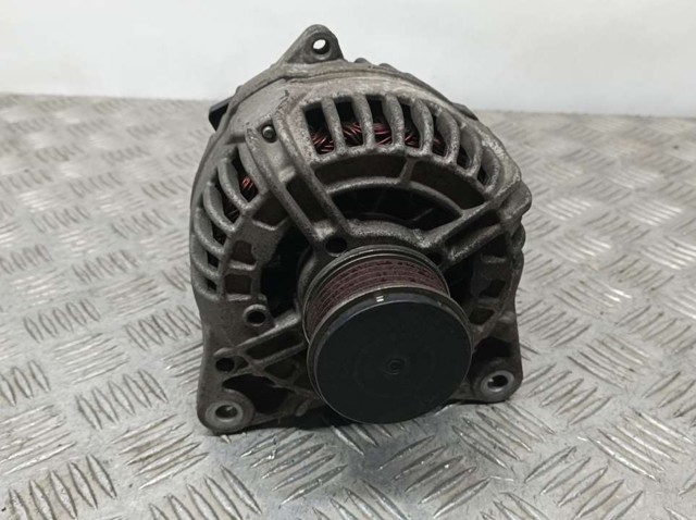 8200728292C NISSAN Alternador  comprar en Oviedo