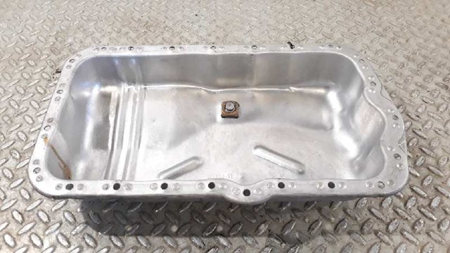 RENAULT 8200728389 Cárter de aceite del motor  comprar en Ponferrada