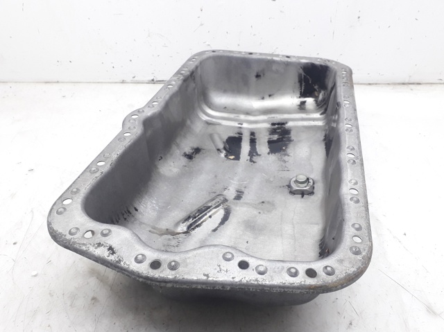 RENAULT 8200728389 Cárter de aceite del motor  en stock Terrassa