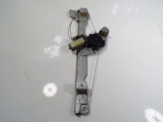 RENAULT 8200733828 Mecanismo de elevalunas de la puerta delantera derecha  disponible Lugo