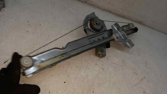 8200733828 RENAULT Mecanismo de elevalunas delantero derecha  en stock Gandía