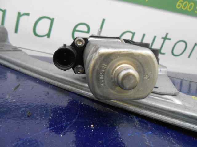 RENAULT 8200733828 Mecanismo de elevalunas delantero derecha  en stock Salamanca