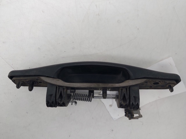 8200733836 RENAULT Manija exterior de puerta izquierda delantera/trasera  en stock Córdoba