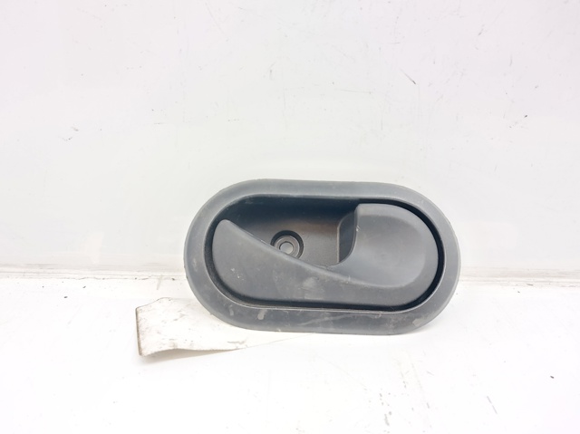 8200733847 Manija interior derecha delantera/trasera de puerta  disponible Burgos