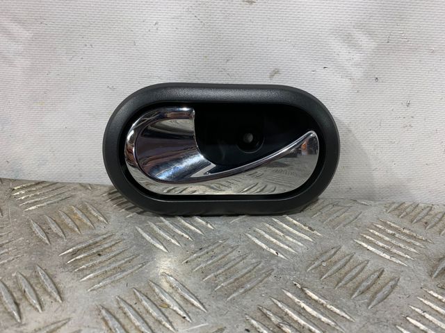 8200733848 RENAULT Manija interior izquierda delantera/trasera de puerta  disponible Vigo