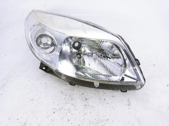 8200733877 RENAULT Faro derecho  disponible Ourense