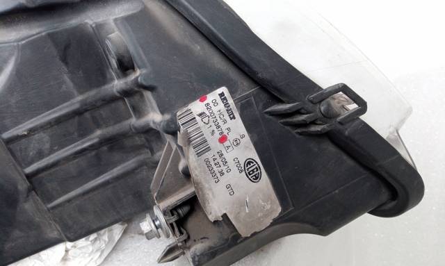 RENAULT 8200733878 Faro izquierdo  comprar en Murcia