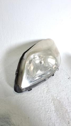 RENAULT 8200733878 Faro izquierdo  en stock Terrassa