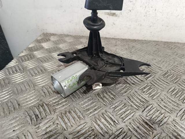 8200734582 Motor limpiaparabrisas, trasera  en stock Castellón