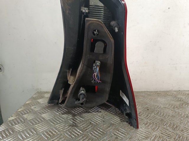 8200734825 Piloto trasero izquierdo  en stock Granada