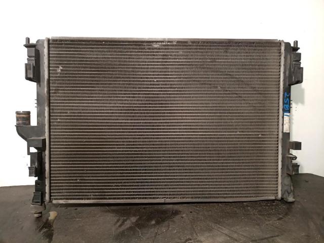 RENAULT 8200735039 Radiador de refrigeración del motor  disponible Lugo