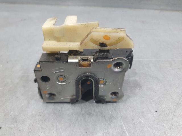 RENAULT 8200735224 Cerradura de puerta delantera derecha  disponible España