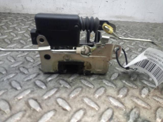 RENAULT 8200735224 Cerradura de puerta delantera derecha  disponible España