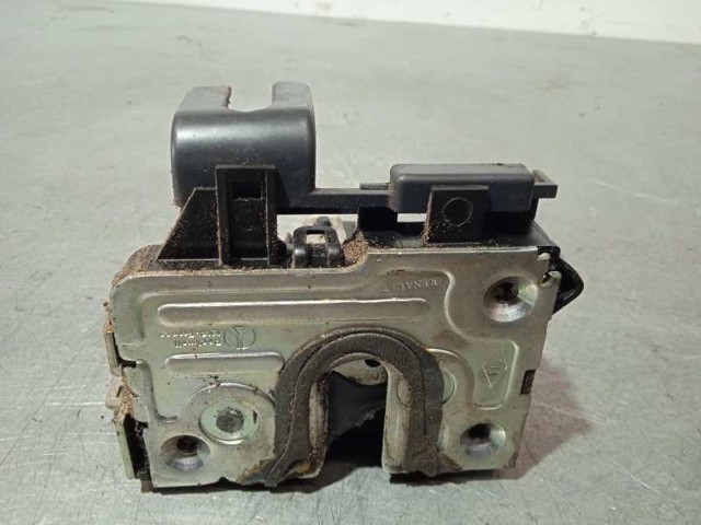 RENAULT 8200735224 Cerradura de puerta delantera derecha  en stock Salamanca