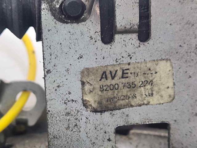 RENAULT 8200735224 Cerradura de puerta delantera derecha  comprar en Ponferrada