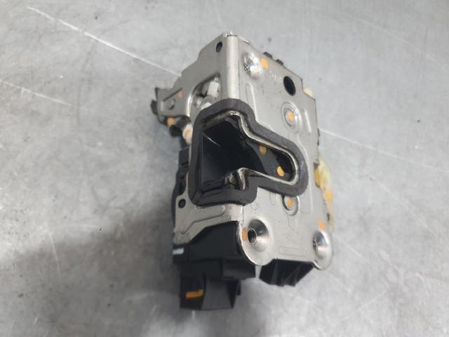 RENAULT 8200735224 Cerradura de puerta delantera derecha  comprar en Murcia