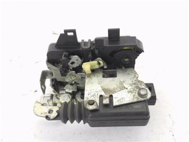 8200735227 Cerradura de puerta delantera izquierda  disponible Burgos