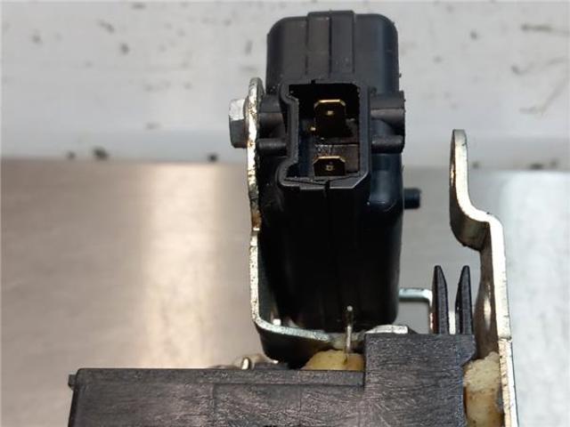 8200735246 RENAULT Cerradura de la puerta trasera derecha  comprar en Oviedo