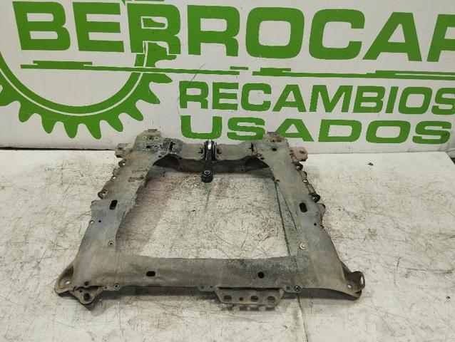 Subchasis delantero soporte motor 8200741079 Renault (RVI)