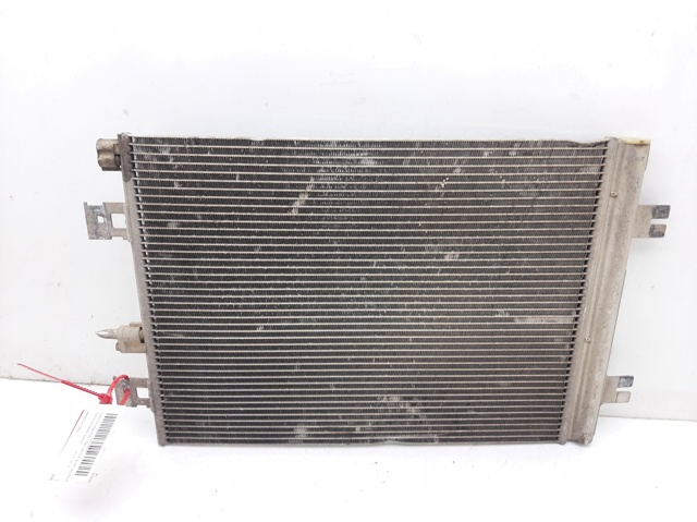 Condensador / radiador  aire acondicionado para dacia sandero   podium   /   10.11 - 12.13 d4f732 8200741257