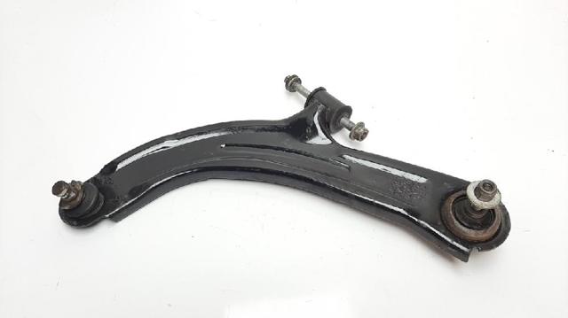 8200744091 Brazo inferior izquierdo de la suspensión delantera  disponible Utrera
