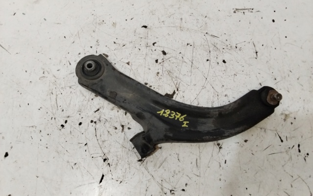 RENAULT 8200744091 Brazo inferior izquierdo de la suspensión delantera  comprar en Albacete