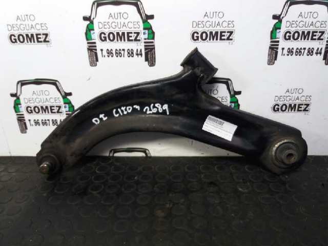 Brazo inferior izquierdo de la suspensión delantera 8200744091 RENAULT