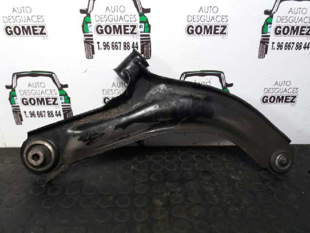 RENAULT 8200744091 Brazo inferior izquierdo de la suspensión delantera  en stock Valencia
