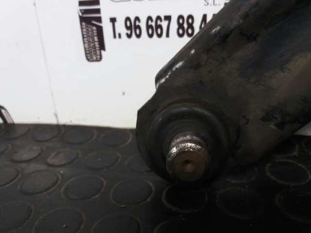 8200744091 Brazo inferior izquierdo de la suspensión delantera  comprar en Pontevedra