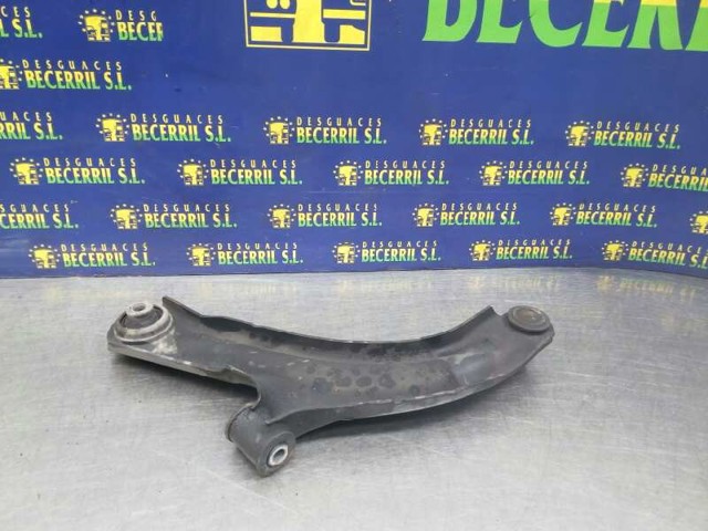 8200744092 RENAULT Brazo inferior derecho de la suspensión delantera comprar Madrid