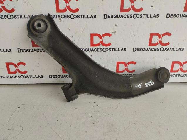 8200744092 Brazo inferior derecho de la suspensión delantera  en stock Granada