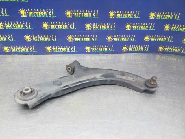 8200744092 Brazo inferior derecho de la suspensión delantera  comprar en Pontevedra