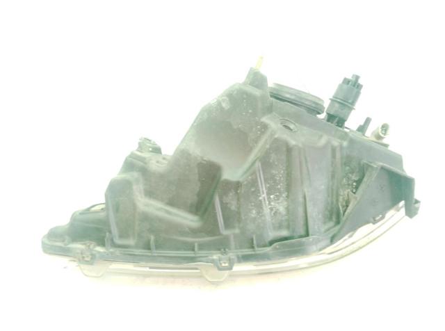 8200744754 Faro derecho  en stock Granada