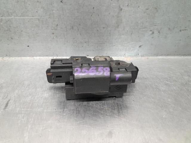 RENAULT 8200747429 Cerradura de maletero comprar Pamplona
