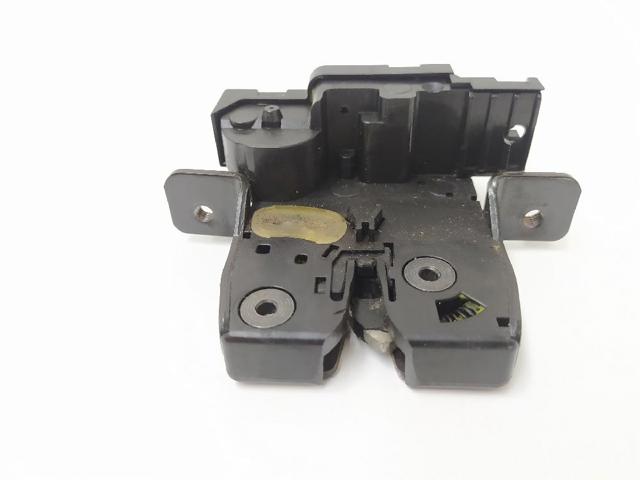 8200747429 Cerradura de maletero  en stock Sabadell