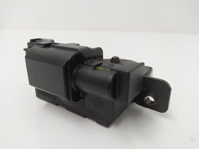 8200747429 Cerradura de tapa de maletero  disponible Burgos