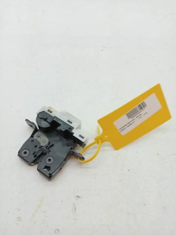 8200747429 RENAULT Cerradura de maletero  en stock Gandía