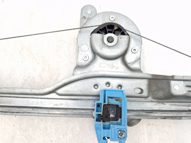 8200748381 RENAULT Mecanismo de elevalunas de la puerta delantera izquierda  comprar en Oviedo