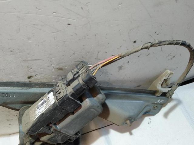 8200748381 RENAULT Mecanismo de elevalunas delantero izquierdo  en stock Gandía