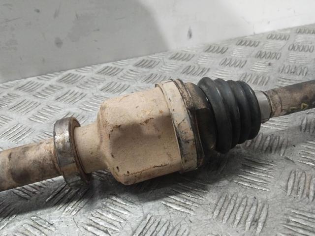 8200749390 Árbol de transmisión delantero derecho  disponible Málaga