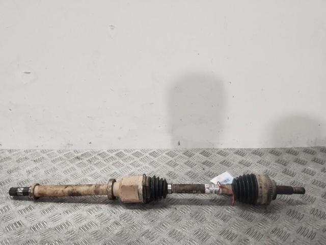 Árbol de transmisión delantero derecho 8200749390 RENAULT
